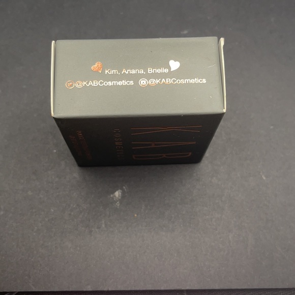 NIB KAB Loose Setting Powder - Picture 4 of 5